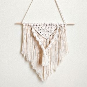 🧵Handmade Macrame Wall Hanging🧵